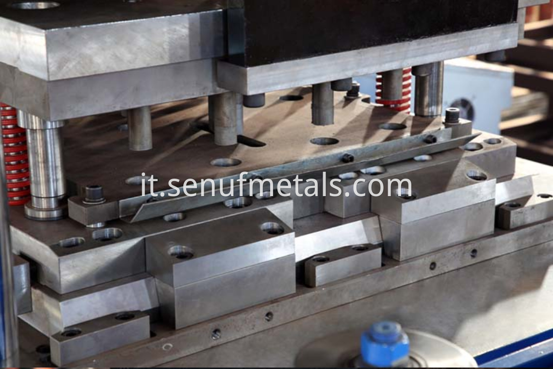 highway guardrail forming machine punching press (3)